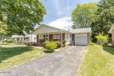 Tiny photo for 5036 Valley Forge Drive, Toledo, OH 43613 (MLS # 10008786)