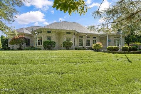 Tiny photo for 336 Pheasant Run Place, Findlay, OH 45840 (MLS # 10014000)