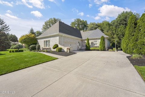 Tiny photo for 336 Pheasant Run Place, Findlay, OH 45840 (MLS # 10014000)