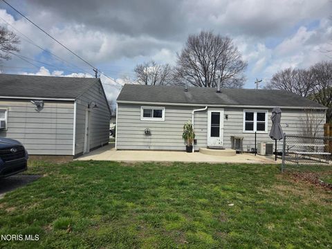 Tiny photo for 617 Lynn Street, Findlay, OH 45840 (MLS # 10005942)