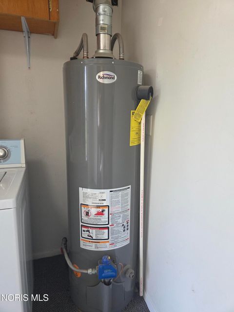 Tiny photo for 617 Lynn Street, Findlay, OH 45840 (MLS # 10005942)