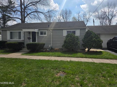 Tiny photo for 617 Lynn Street, Findlay, OH 45840 (MLS # 10005942)