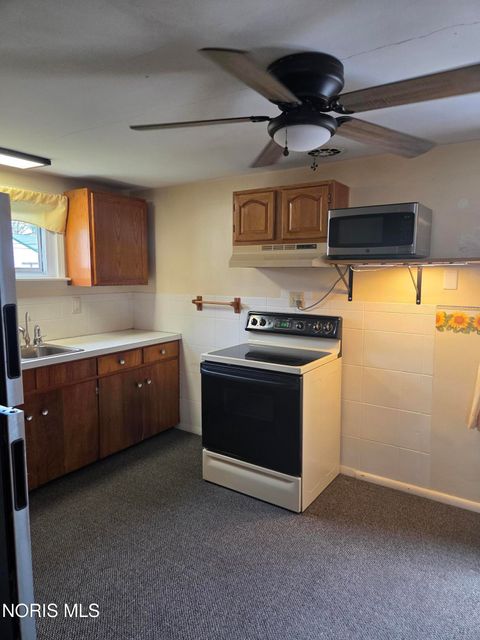 Tiny photo for 617 Lynn Street, Findlay, OH 45840 (MLS # 10005942)