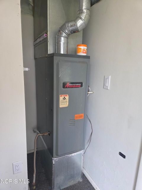 Tiny photo for 617 Lynn Street, Findlay, OH 45840 (MLS # 10005942)