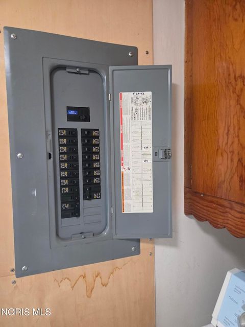 Tiny photo for 617 Lynn Street, Findlay, OH 45840 (MLS # 10005942)