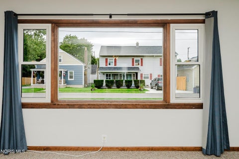 Tiny photo for 807 Selby Street, Findlay, OH 45840 (MLS # 10014061)