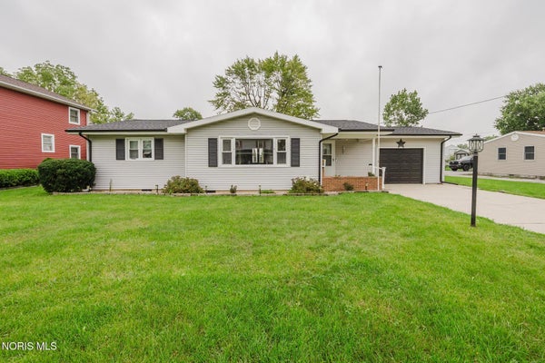807 SELBY ST, FINDLAY, OH 45840 - Image 021af3e7faa35bfb514b6ce54f29d0dd/2925538559