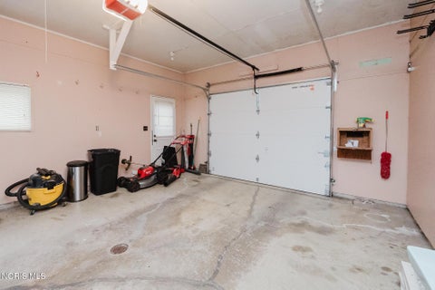 Tiny photo for 807 Selby Street, Findlay, OH 45840 (MLS # 10014061)