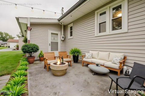 Tiny photo for 807 Selby Street, Findlay, OH 45840 (MLS # 10014061)