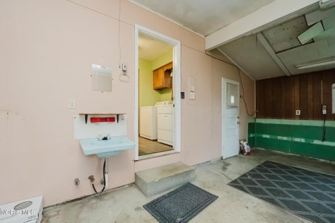 Tiny photo for 807 Selby Street, Findlay, OH 45840 (MLS # 10014061)