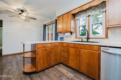 Tiny photo for 807 Selby Street, Findlay, OH 45840 (MLS # 10014061)