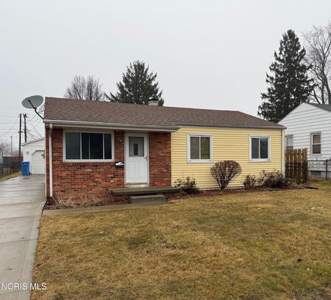 Photo of 718 W Capistrano Avenue, Toledo, OH 43612 (MLS # 10006501)