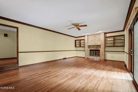 Tiny photo for 2736 Joelle Drive, Toledo, OH 43617 (MLS # 10008401)