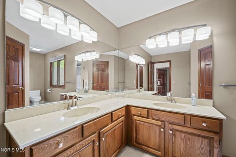 Tiny photo for 2736 Joelle Drive, Toledo, OH 43617 (MLS # 10008401)