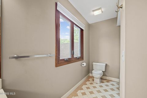 Tiny photo for 2736 Joelle Drive, Toledo, OH 43617 (MLS # 10008401)