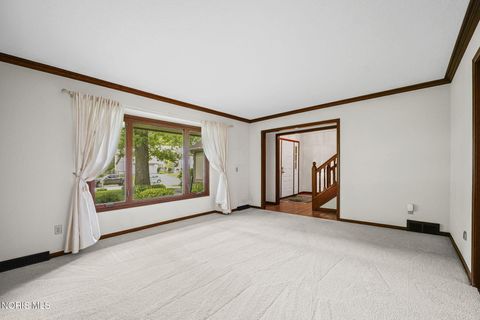 Tiny photo for 2736 Joelle Drive, Toledo, OH 43617 (MLS # 10008401)