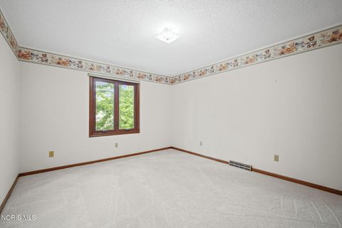 Tiny photo for 2736 Joelle Drive, Toledo, OH 43617 (MLS # 10008401)