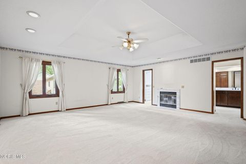 Tiny photo for 2736 Joelle Drive, Toledo, OH 43617 (MLS # 10008401)