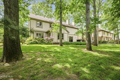 Tiny photo for 2736 Joelle Drive, Toledo, OH 43617 (MLS # 10008401)