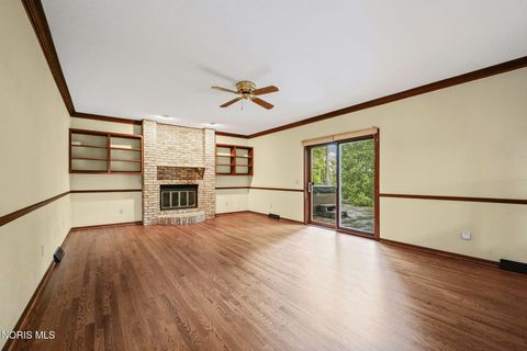 Tiny photo for 2736 Joelle Drive, Toledo, OH 43617 (MLS # 10008401)