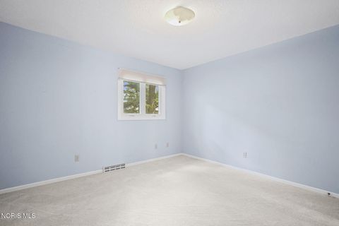 Tiny photo for 2736 Joelle Drive, Toledo, OH 43617 (MLS # 10008401)