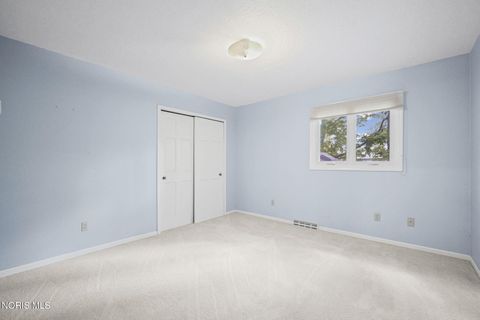 Tiny photo for 2736 Joelle Drive, Toledo, OH 43617 (MLS # 10008401)