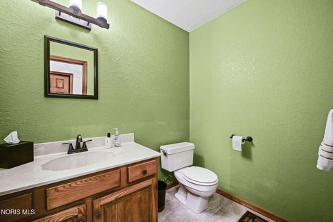 Tiny photo for 2736 Joelle Drive, Toledo, OH 43617 (MLS # 10008401)