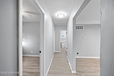 Tiny photo for 552 Wyman Street, Toledo, OH 43609 (MLS # 10003796)