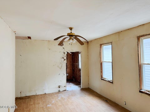 Tiny photo for 310 Bronson Avenue, Toledo, OH 43608 (MLS # 10010512)