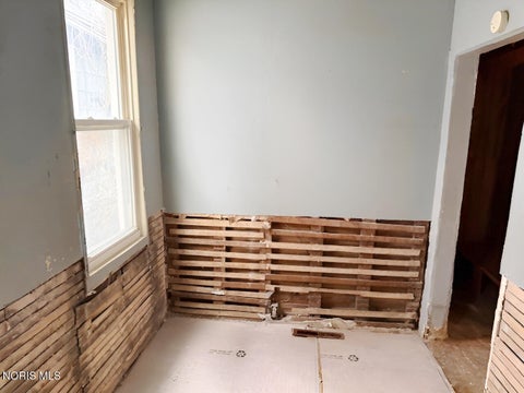 Tiny photo for 310 Bronson Avenue, Toledo, OH 43608 (MLS # 10010512)