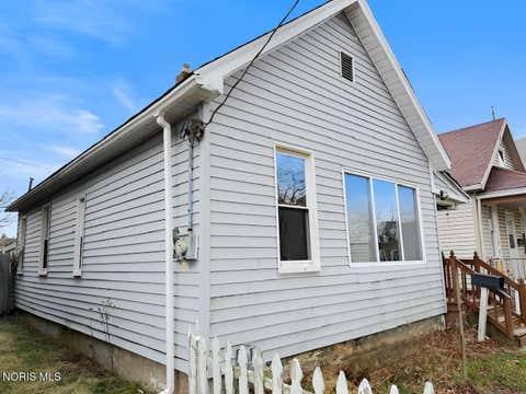 Tiny photo for 310 Bronson Avenue, Toledo, OH 43608 (MLS # 10010512)