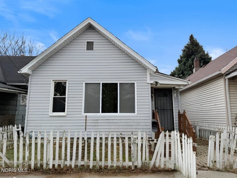 Tiny photo for 310 Bronson Avenue, Toledo, OH 43608 (MLS # 10010512)