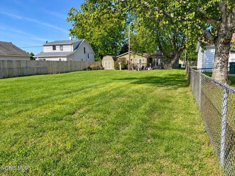 Tiny photo for 229 George Street, Northwood, OH 43619 (MLS # 10014495)