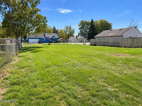 Tiny photo for 229 George Street, Northwood, OH 43619 (MLS # 10014495)