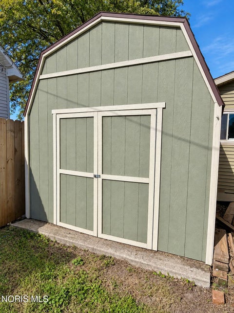 Tiny photo for 229 George Street, Northwood, OH 43619 (MLS # 10014495)