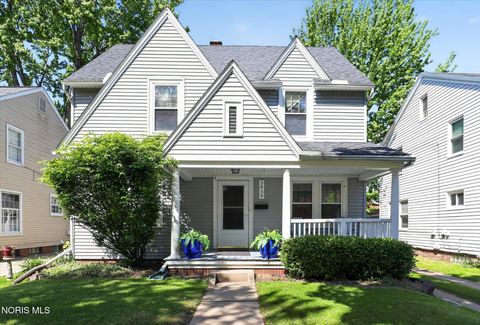 Photo of 3839 Woodmont Road, Toledo, OH 43613 (MLS # 10007037)