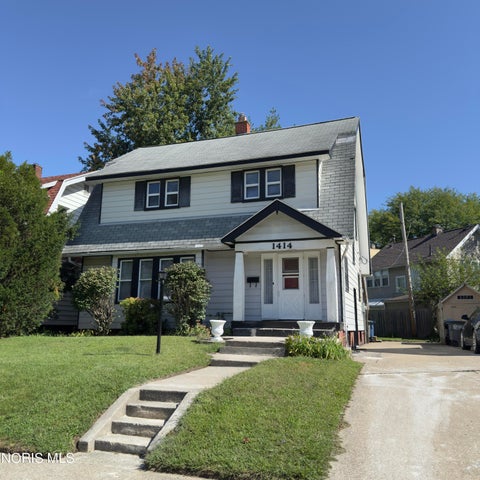 Photo of 1414 Rollins Road, Toledo, OH 43612 (MLS # 10013050)
