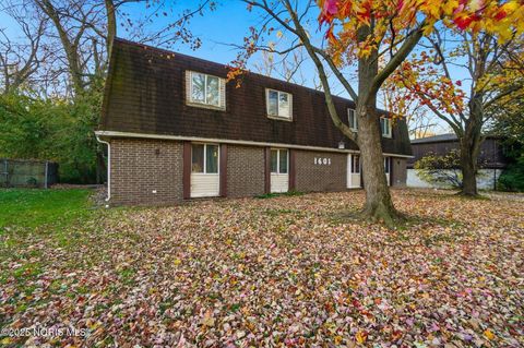 Homes For Sale - 1601 Brooke Park Drive<br/> Lucas County, Toledo, OH 43612