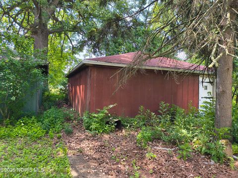Tiny photo for 1816 Clay Avenue, Toledo, OH 43608 (MLS # 10003265)