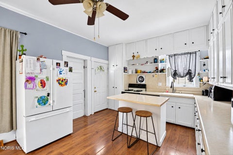 Tiny photo for 904 W Sandusky Street, Findlay, OH 45840 (MLS # 10013931)