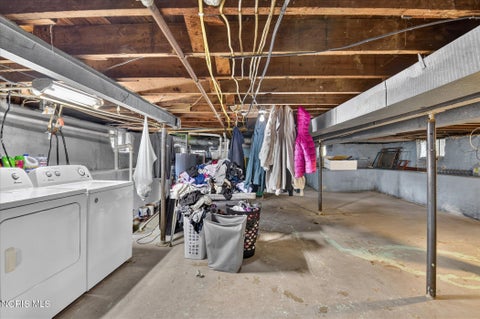 Tiny photo for 904 W Sandusky Street, Findlay, OH 45840 (MLS # 10013931)