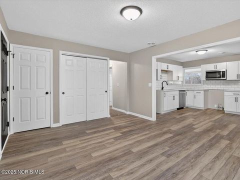 Tiny photo for 1321 Bernard Avenue, Findlay, OH 45840 (MLS # 10002602)