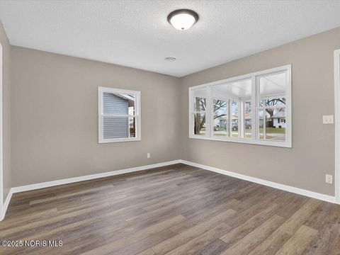 Tiny photo for 1321 Bernard Avenue, Findlay, OH 45840 (MLS # 10002602)