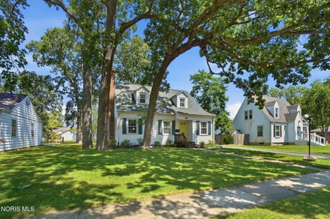 Tiny photo for 516 E Broadway Avenue, Defiance, OH 43512 (MLS # 10010202)