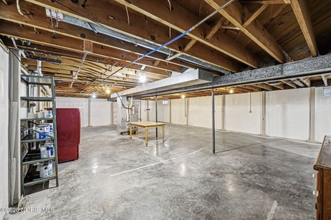 Tiny photo for 707 Winterhaven Drive, Findlay, OH 45840 (MLS # 10003730)