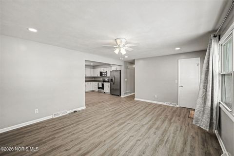 Tiny photo for 707 Winterhaven Drive, Findlay, OH 45840 (MLS # 10003730)