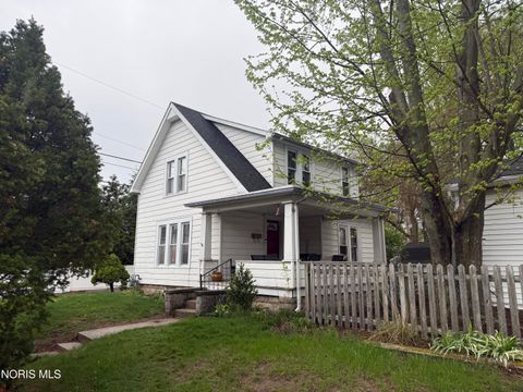Tiny photo for 516 N Summit Street, Bowling Green, OH 43402 (MLS # 10006679)