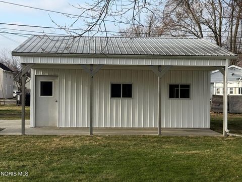 Tiny photo for 425 W Elm Street, Deshler, OH 43516 (MLS # 10005013)