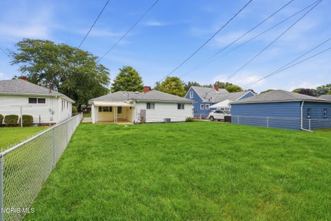 Tiny photo for 3157 Keemont Drive, Toledo, OH 43613 (MLS # 10012480)