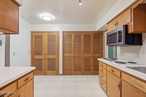 Tiny photo for 3157 Keemont Drive, Toledo, OH 43613 (MLS # 10012480)